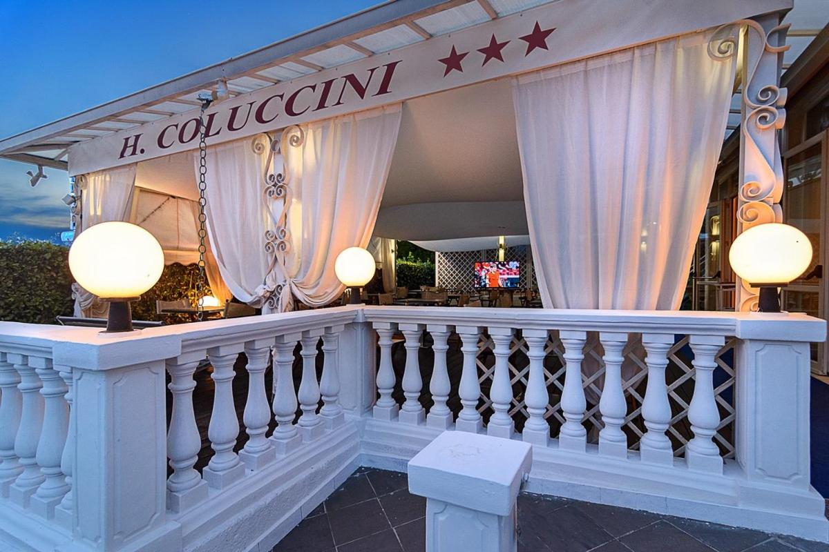 Hotel Coluccini มารินา ดิ เปียตราซันตา ภายนอก รูปภาพ