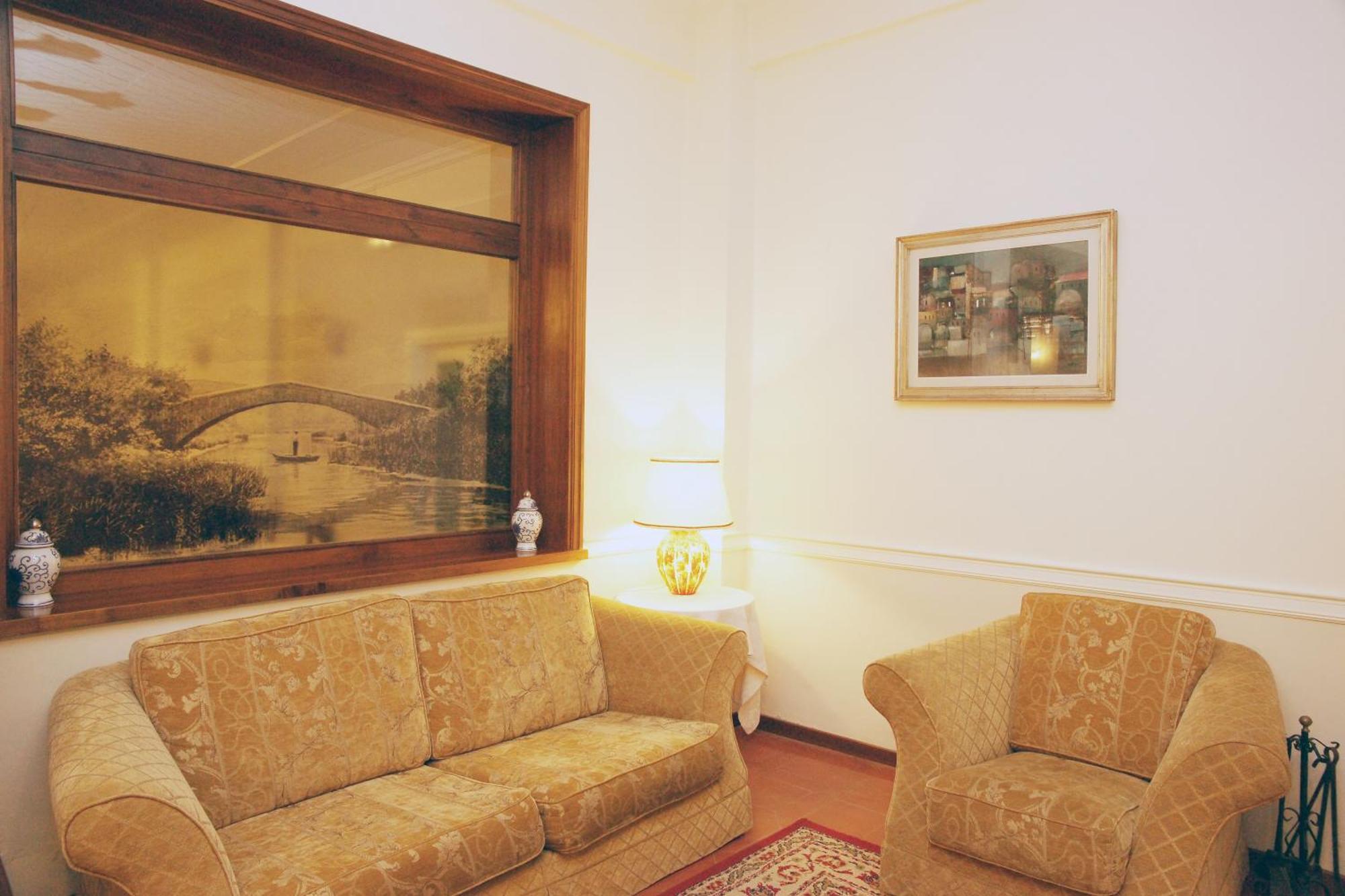 Hotel Coluccini มารินา ดิ เปียตราซันตา ภายนอก รูปภาพ